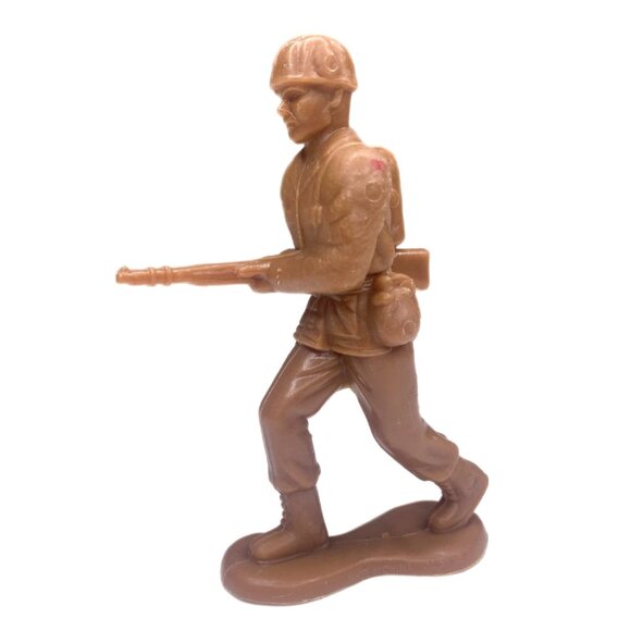 Large Tan & Green Plastic Army Men 3 3/4 - 4 Inches Tall Lot of 6 - Picture 5 of 13